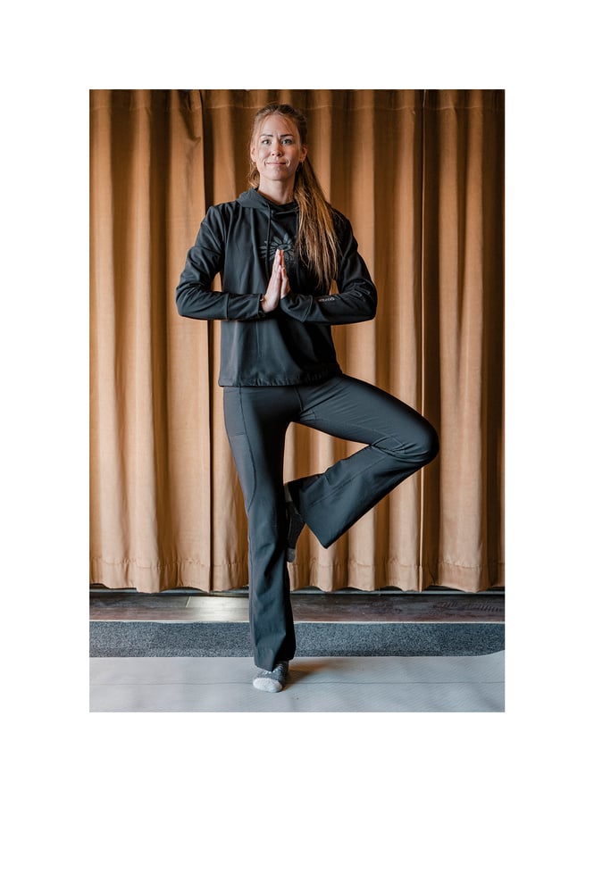 Carla Bootcut Black Thumbnail